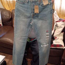 Womens Levi's Brand New!