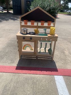 Member's Mark Outdoor Wooden Mud Kitchen