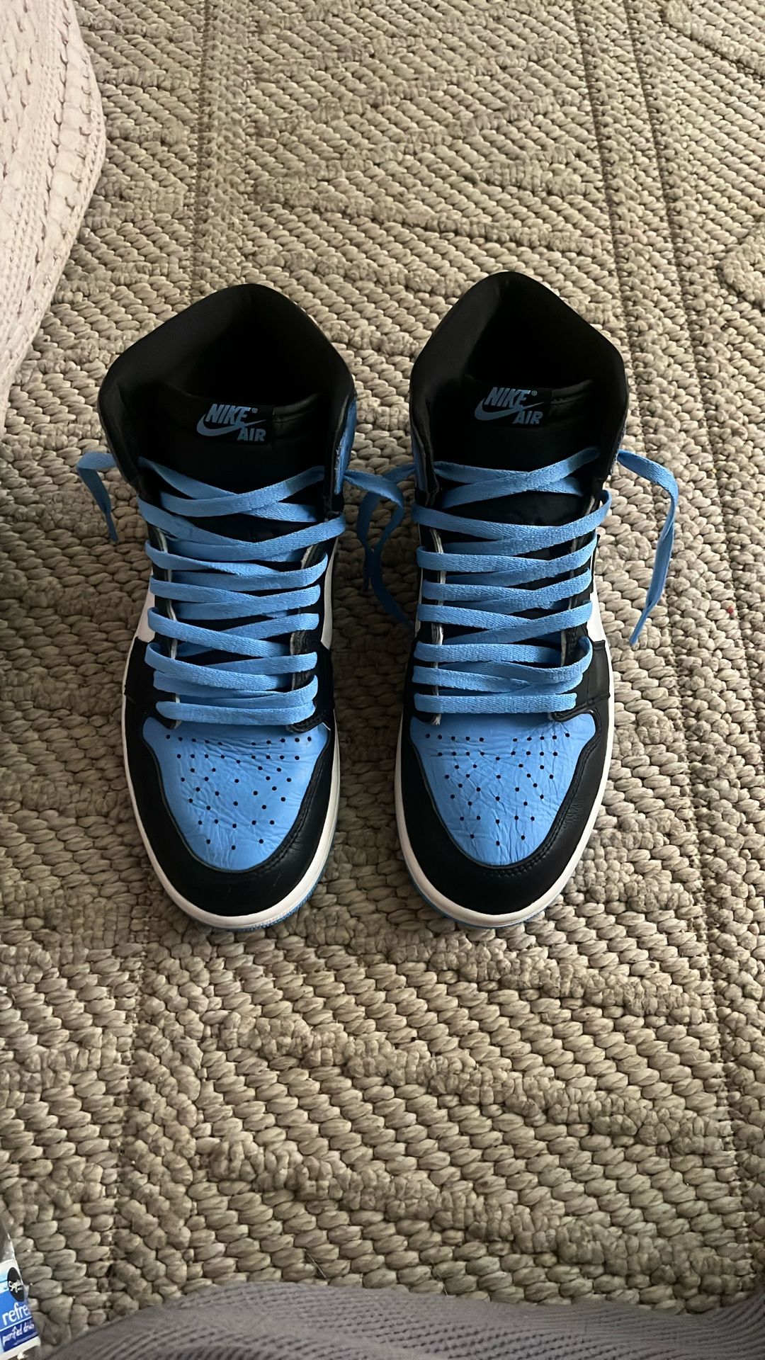 Jordan 1 Retro High OG UNC toe