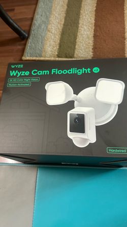 Wyze  Cam Floodlight v2 Security Camera
