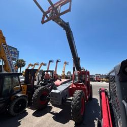 2017 Skyjack SJ643TH - 6K Reach Forklift