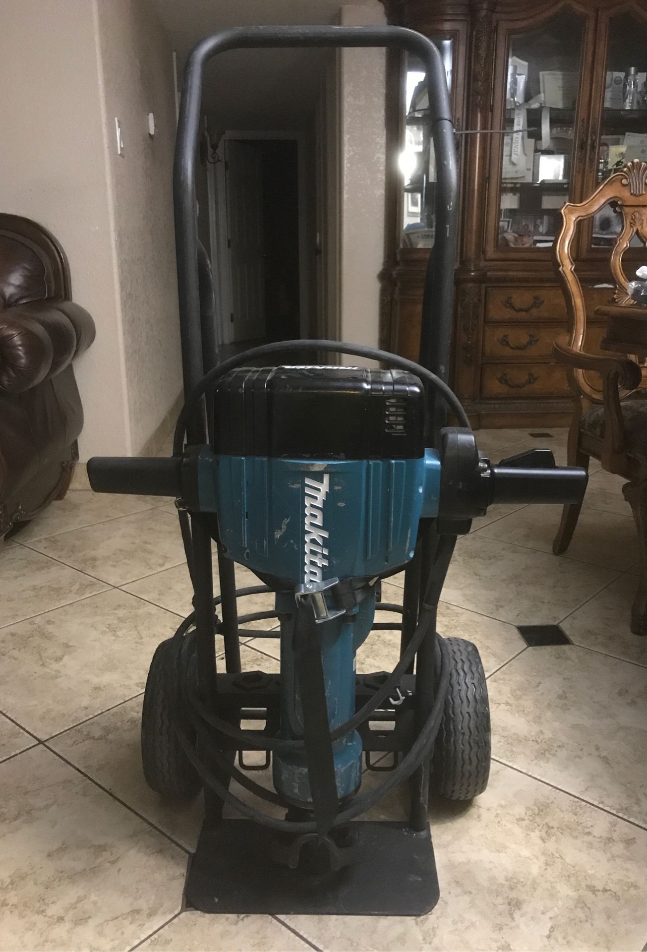 Makita jack hammer