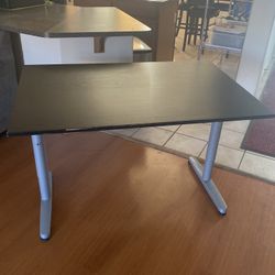 Sturdy Office / Gaming Desk - Ikea Style 