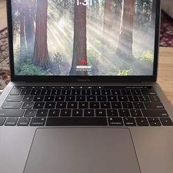 💻 MacBook Pro 13” 2019 — Intel Core i5  - With Touch Bad 