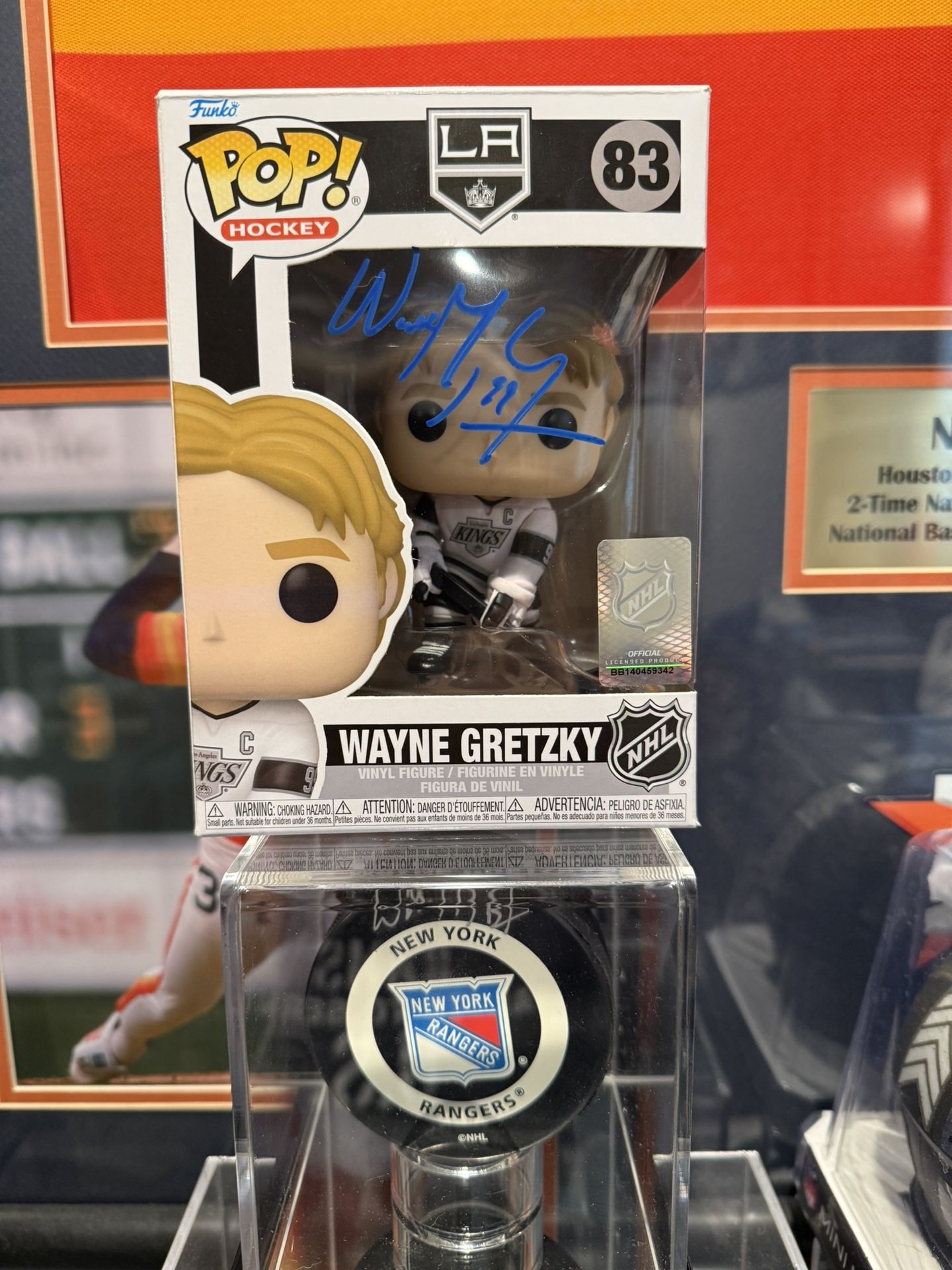 Wayne Gretzky Signed Funko Pop Bold Blue Auto Has Players Hologram