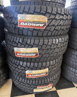 🚨🚘vendo set de llantas Lt 285 75 16 arroyo tires