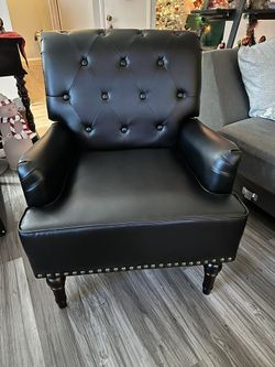 Accent Chair 
