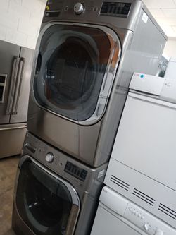 LG 29" gray stackable front load washer and gas dryer set - Free delivery