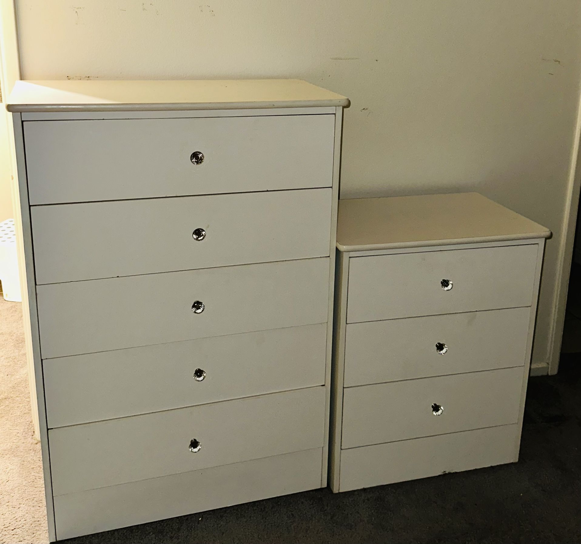 White Dresser Set