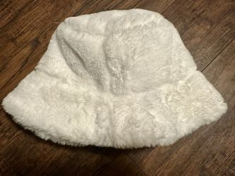 Winter Fuzzy Bucket Hat
