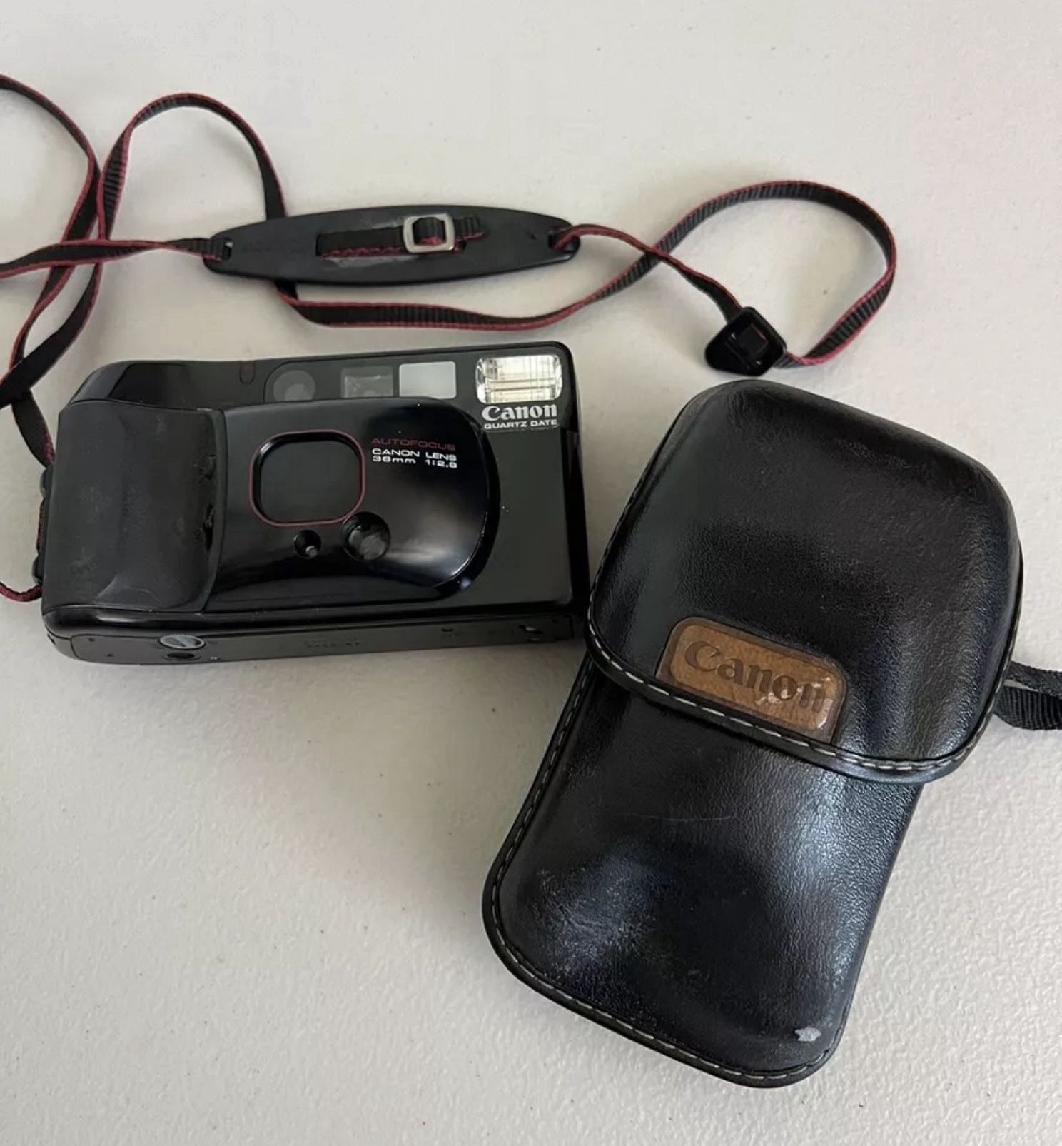 Canon Sure Shot Supreme Quartz Date Film Camera 38mm With Case
