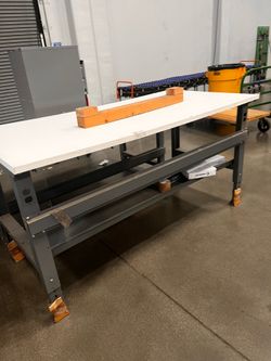 Uline workstation