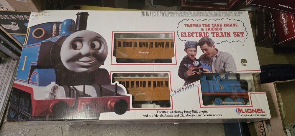 LIONEL G SCALE THOMAS ELECTRIC TRAIN SET