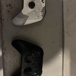 Xbox Controllers 