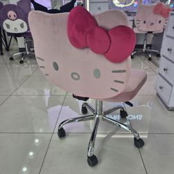 💝 Pink Hello Kitty® Kawaii Swivel Vanity Chair, Red Bow, New in the Box.