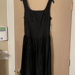 New adorable black size small women’s long summer cotton dress with tie back and pockets 
