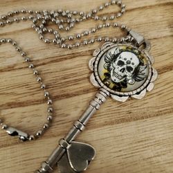 Halloween Goth Skull With Wings Glass Cabochon Skeleton Key Necklace 