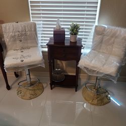 Set Of 2 White Bar Stools Brand New 