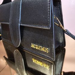 Jacquemus Luxury Handbag 