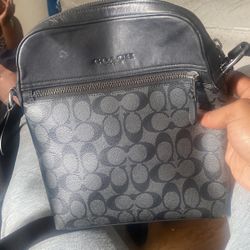 Black Coach Messenger Bag 