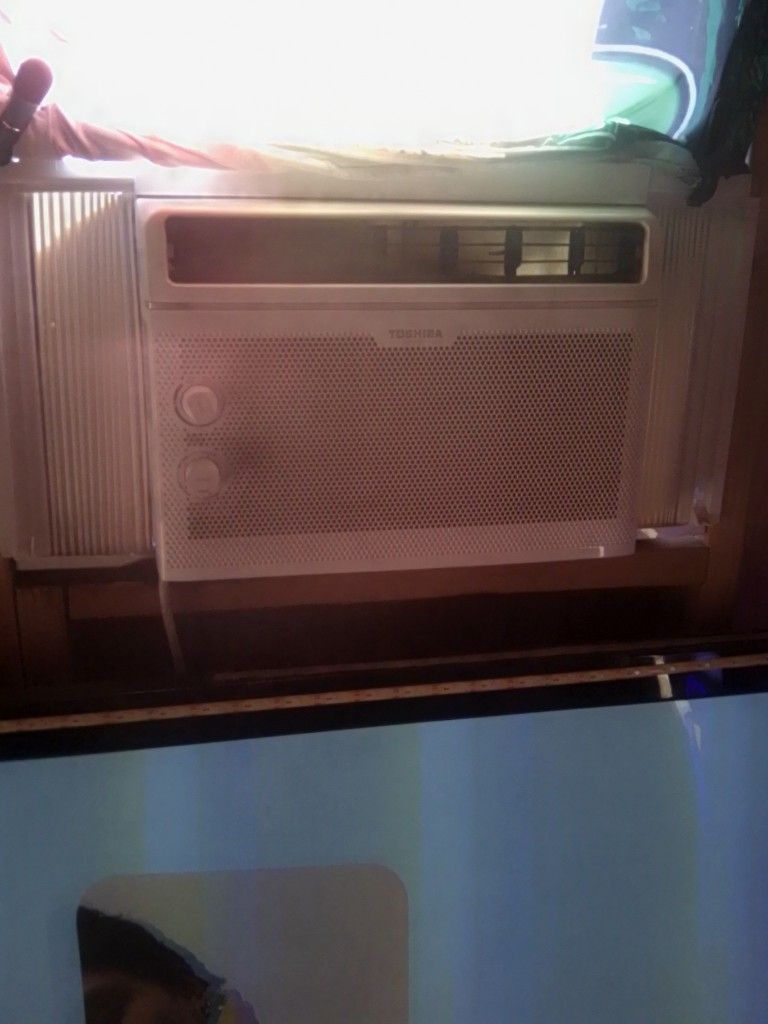 Window AC Unit