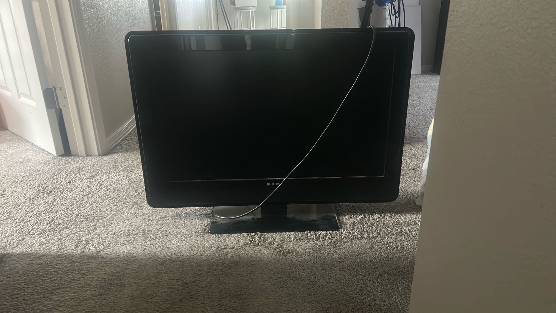 32 In. Phillips TV