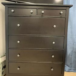 Hemnes 6 Drawer Dresser