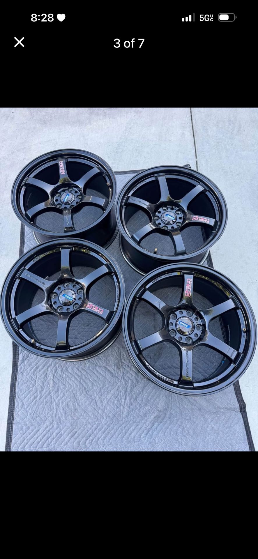 57DR. GRAMLIGHTS VOLK RAYS  BLACK GLOSS WITH BLUE CAPS  CENTER 18x9.5+38