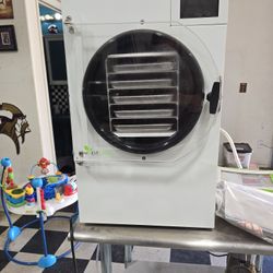 Harvest Right 5 Tray Freeze Dryer