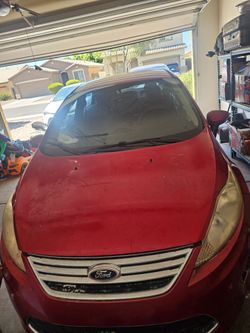 2012 Ford fiesta, 4 doors