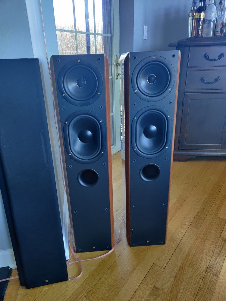 KEF RDM THREE RACETRACK TOWER SPEAKERS