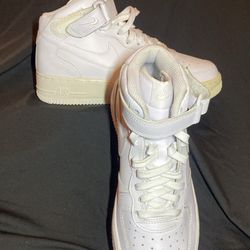 Nike Air Force 1 Mid LE Triple White 