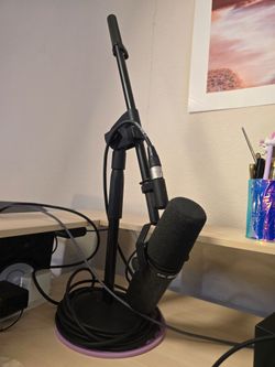 Shure SM7B + Cloudlifter Complete Recording Bundle