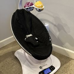 4moms MamaRoo 4 