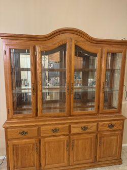 China hutch in excellent condition no chip no scratches D 16.50” w 72” H 78”