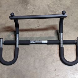 Door Frame Pull Up Bar. Assemblsd