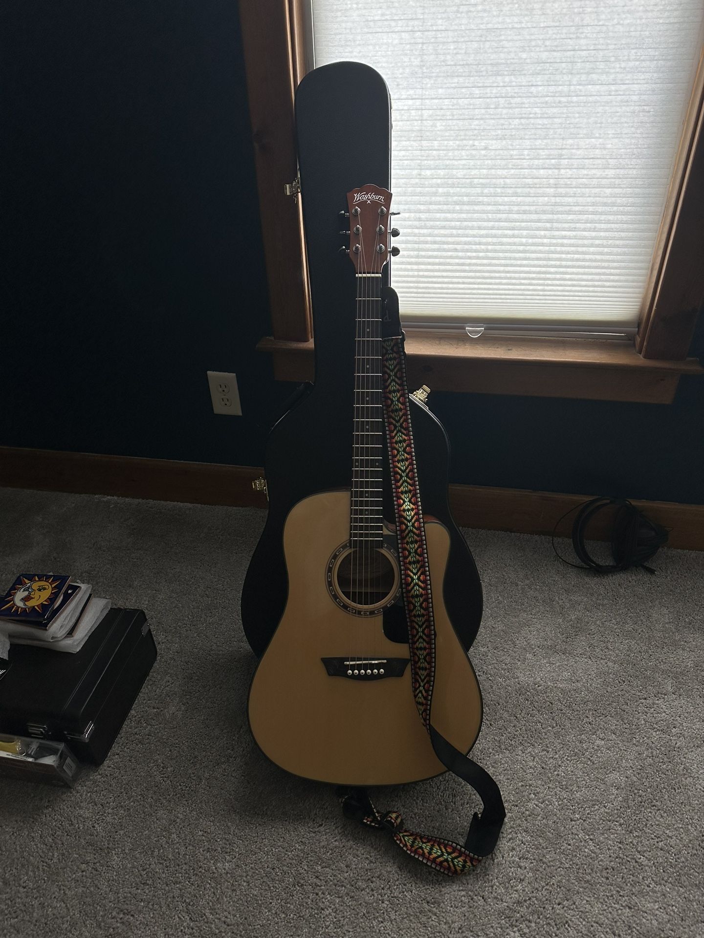 2022 Macbook Air (very Minor Screen Damage Fully Functional / Usable) And A Washburn Apprentice Guitar 