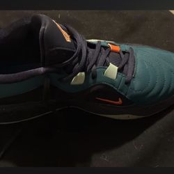 Men’s Nike Size 10