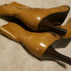 Nine West Square Toe Ankle Boots Light Brown Very Nice Light Wear On Back Off Heels