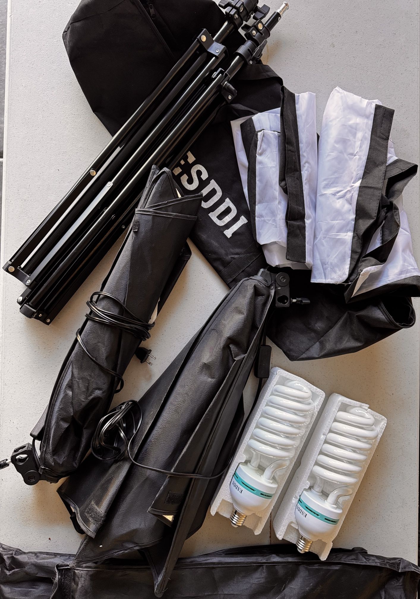 (2) Esddi Soft box Lighting Kit