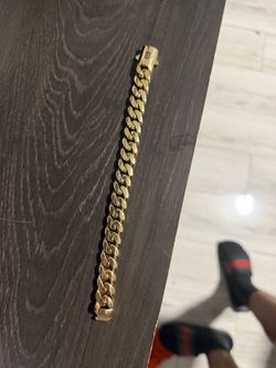 Cuban link bracelet