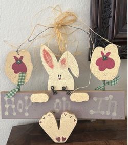 Hanging Easter Bunny decor