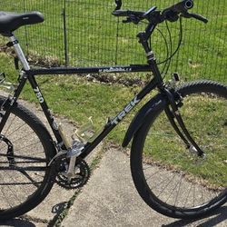 750 Multi-Track TREK BICYCLE 