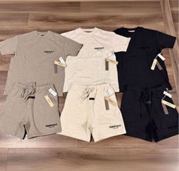 Essentials 🔥👕🩳