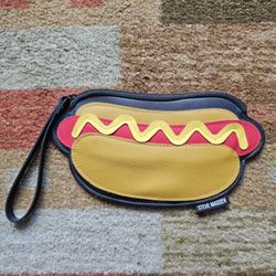 Steve Madden Hot Dog Wristlet Clutch(New Without Tag)