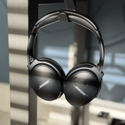 Bose QC45 Noise Cancelling Headphones