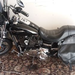 Harley Davidson Super Glyde Custom 2011
