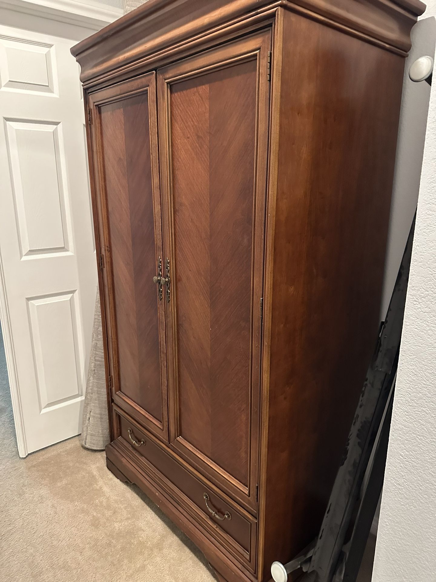 Armoire