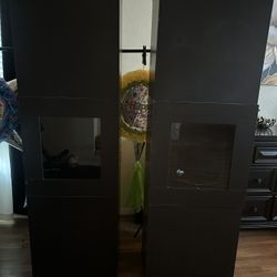 IKEA,black Shelf’s 