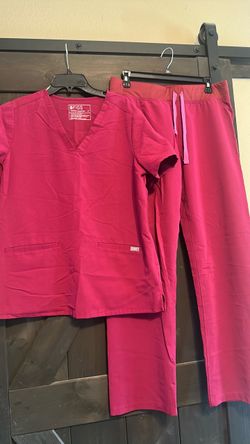 FIGS Scrub Set Top and Pants